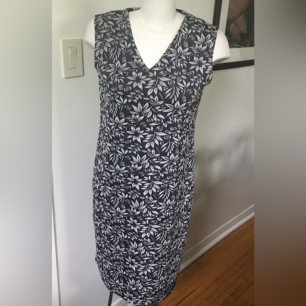 Robin Kay Sleeveless Dress/Jumper - Size Small